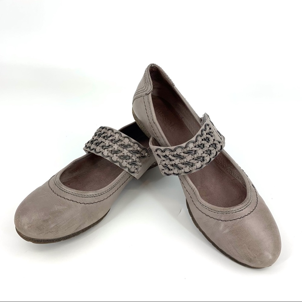 bussola Light Grey Torino Mary Jane Style Metal Accent Flats, 41